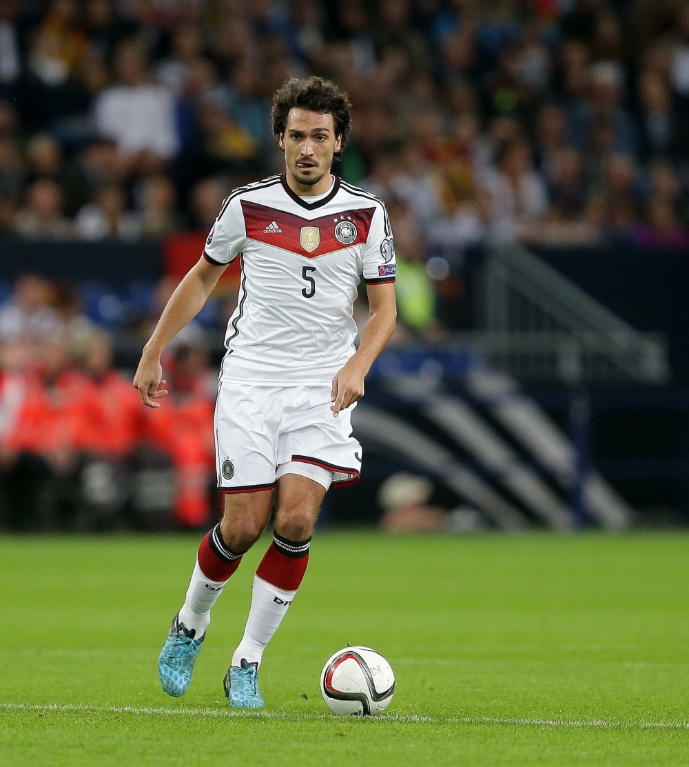 开云体育官网-公开赛巅峰对决！胶东烈马队爆冷燕山风暴队，举重赛场再起波澜；传控打穿防线的简单介绍