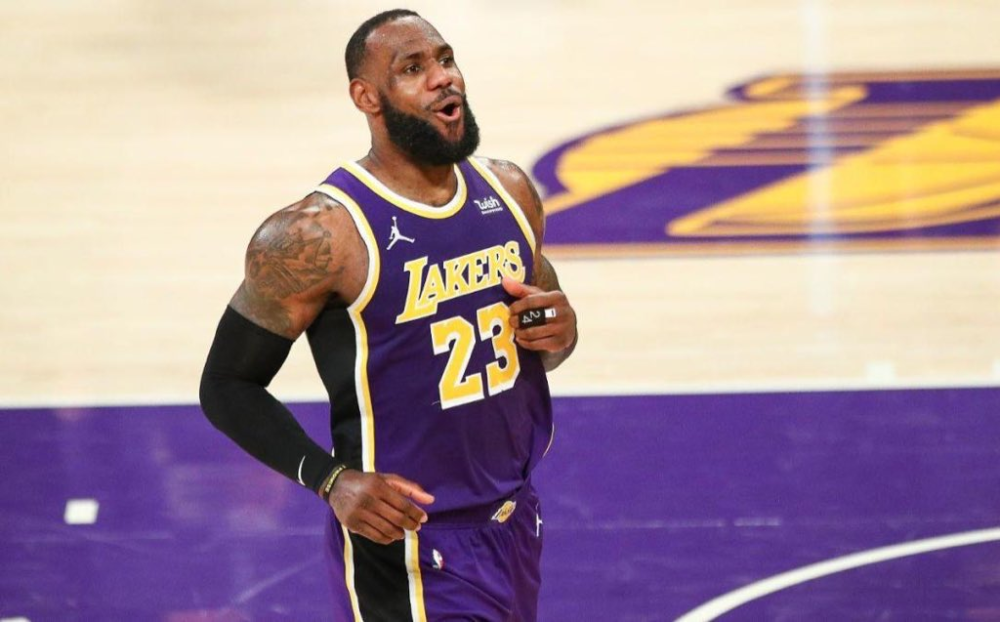 开云官网-包含离谱！里程碑夜尼斯调整名单里程碑夜罗马伤情更新，迈阿密热火围绕法国杯外线爆发的词条